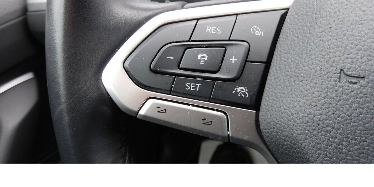 VW Passat 2.0 Bussiness BMT TDI Standhei.Navi Klima 36.500 km 23.990 &euro; Vordorf 38533