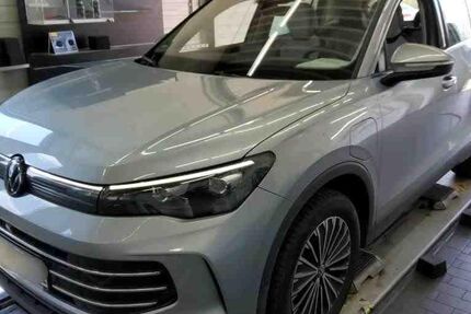 VW Tiguan 37.244 km 42.600 &euro; Braunschweig 38122