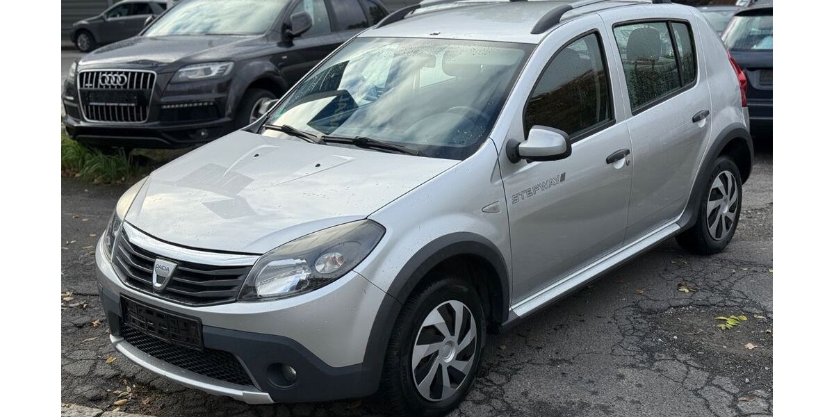 Dacia Sandero 89.900 km 3.990 &euro; Salzgitter 38229