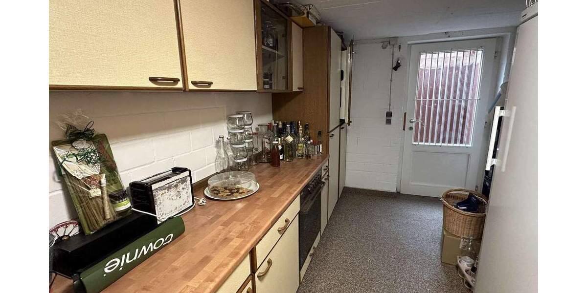 Mehr Raum als gedacht - Doppelhaushälfte mit 2 Carports, ausgebautem Spitzboden & Südwestterrasse 5 zimmer