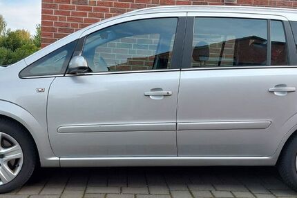 Opel Zafira 170.000 km 2.900 € Braunschweig 38126