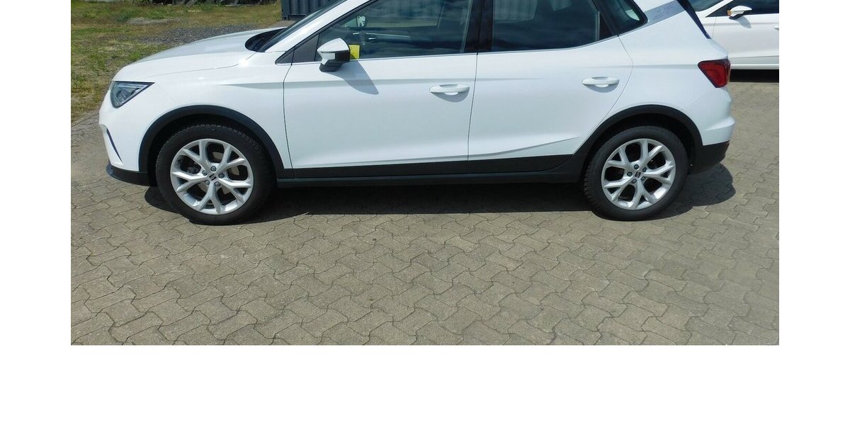 Seat Arona 1.0 FR-Line TSI BMT Navi Klima Alu 30.000 km 16.690 &euro; Vordorf 38533