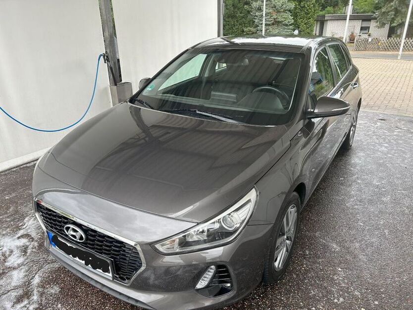 i30