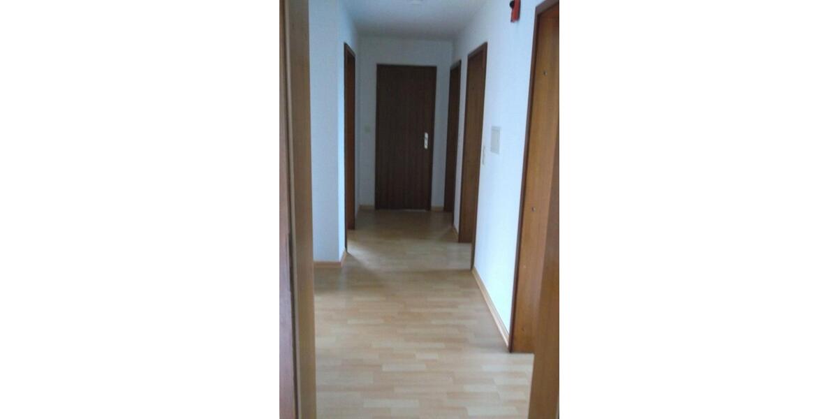 Dachgeschoßwohnung Langelsheim - 3 Zimmer, 76 m&sup2;, 486&euro; | Angebot:26337050