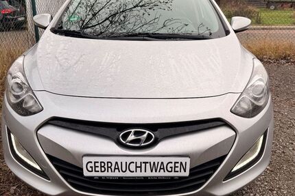 Hyundai i30 89.000 km 7.600 &euro; Adersheim 38304