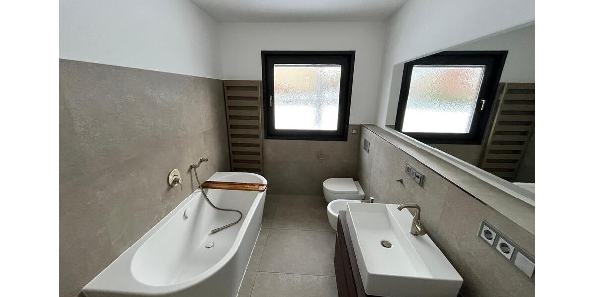 Renovierter Bungalow mit großem Garten in ruhiger Lage! 3 zimmer