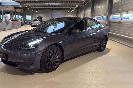 Tesla Model 3 91.000 km 24.999 &euro; Goslar 38640