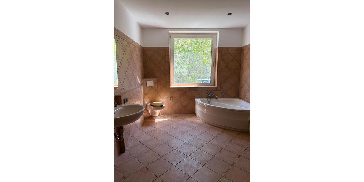 Erdgeschoßwohnung Hildesheim Itzum-Marienburg - 3 Zimmer, 95 m&sup2;, 850&euro; | Angebot:26491371
