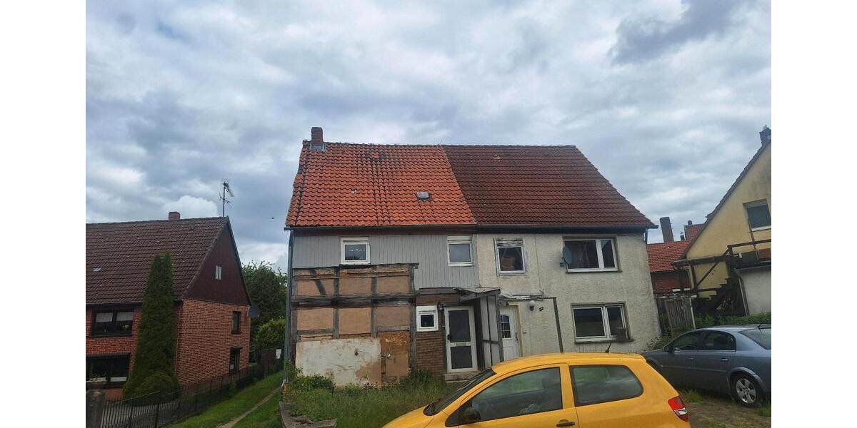 Doppelhaushälfte Hildesheim - 9 Zimmer, 200 m&sup2;, 40.000&euro; | Angebot:26671051