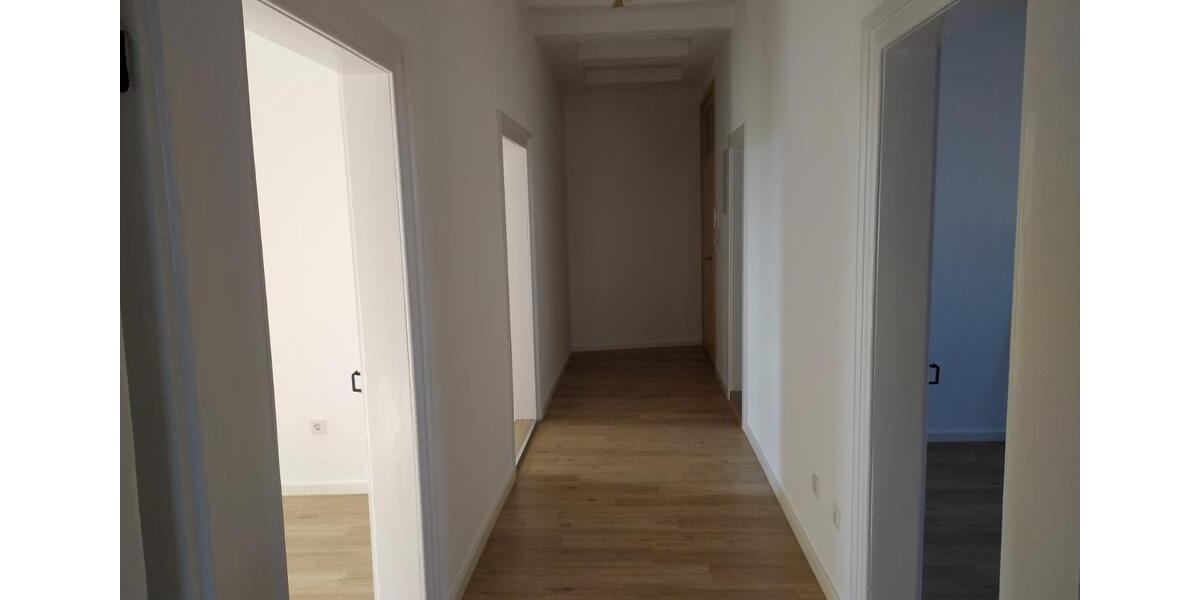 Etagenwohnung Bad Salzdetfurth - 4 Zimmer, 106 m&sup2;, 750&euro; | Angebot:25650355