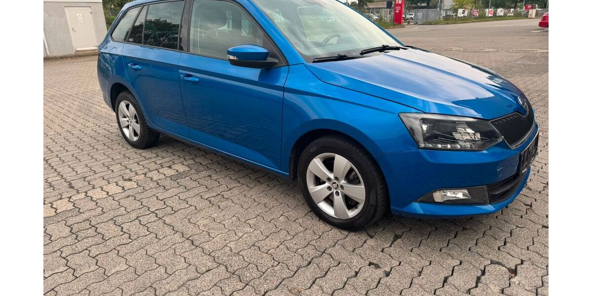 Skoda Fabia 138.000 km 6.990 &euro; Vechelde 38159