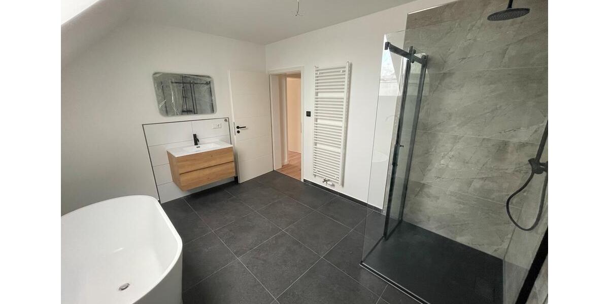 Doppelhaushälfte Lengede - 5 Zimmer, 155 m&sup2;, 1.600&euro; | Angebot:26197208