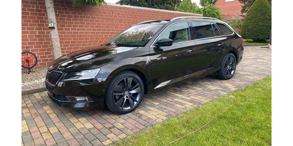 Skoda Superb 262.684 km 12.500 &euro; Schellerten 31174