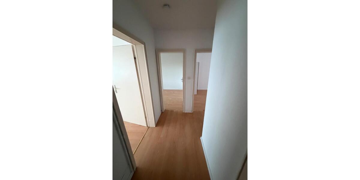 Etagenwohnung Salzgitter - 5 Zimmer, 110 m&sup2;, 1.400&euro; | Angebot:26497045