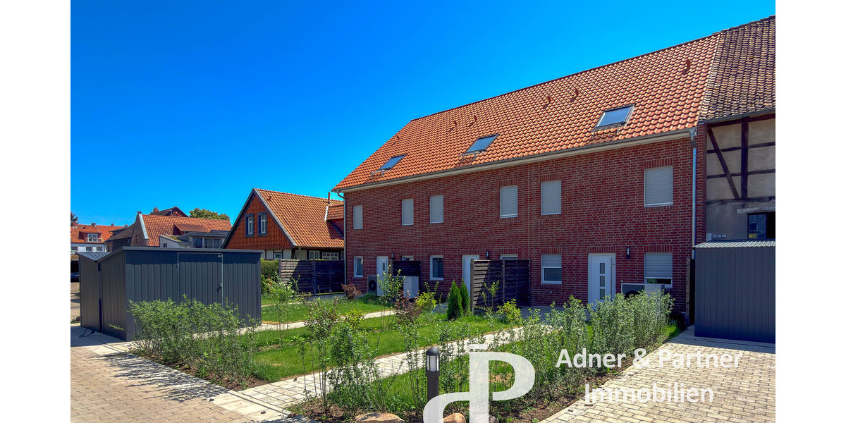**HISTORISCHER CHARME TRIFFT MODERNE ARCHITEKTUR: ERSTBEZUG IN STÖCKHEIM** - Reihenmittelhaus Braunschweig Heidberg-Melverode | Angebot:27265970