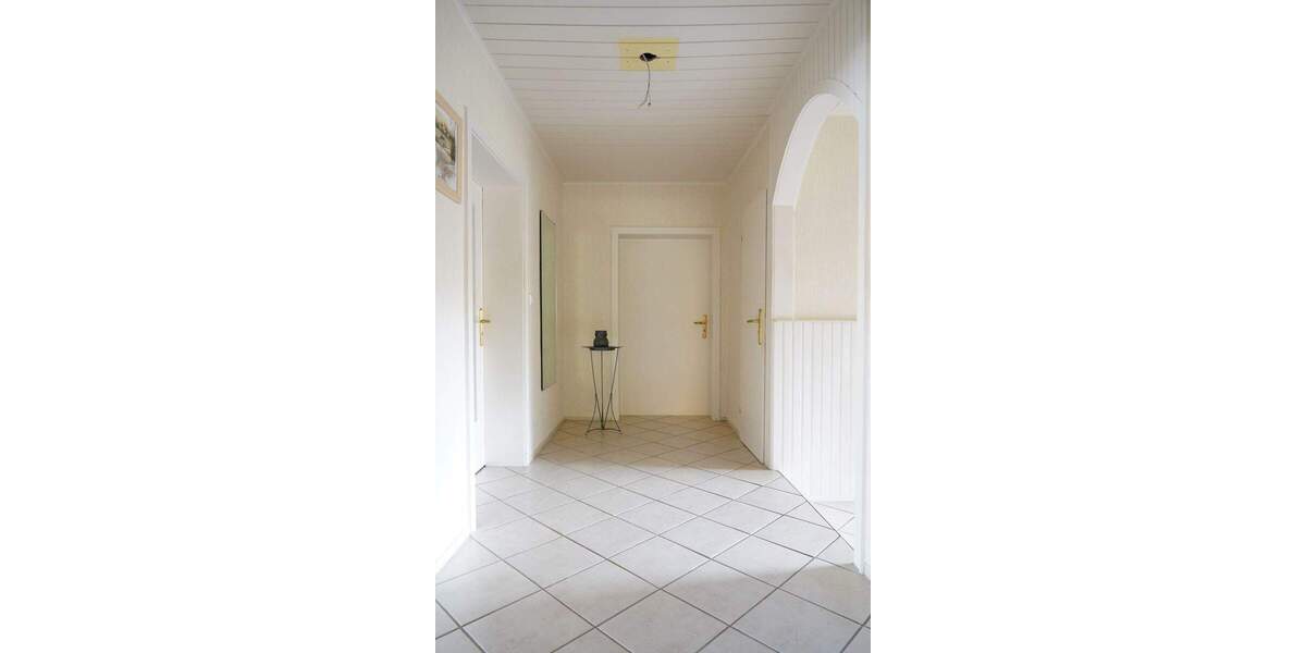 Etagenwohnung Edemissen Wipshausen - 3 Zimmer, 108 m&sup2;, 85.000&euro; | Angebot:25682282