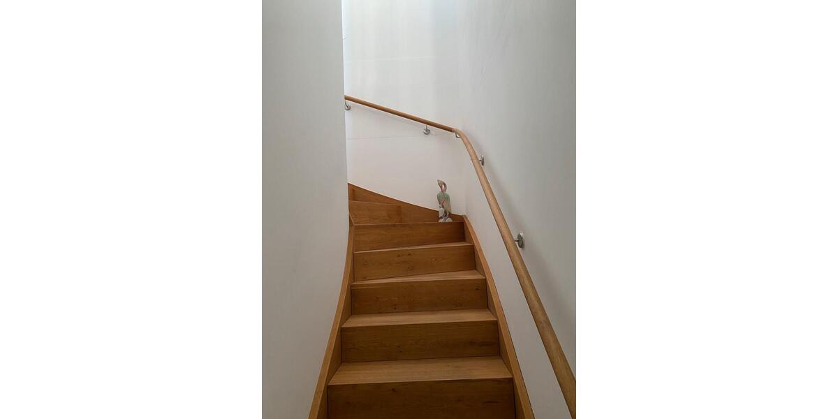 Etagenwohnung Braunschweig - 4 Zimmer, 140 m&sup2;, 2.150&euro; | Angebot:26383609