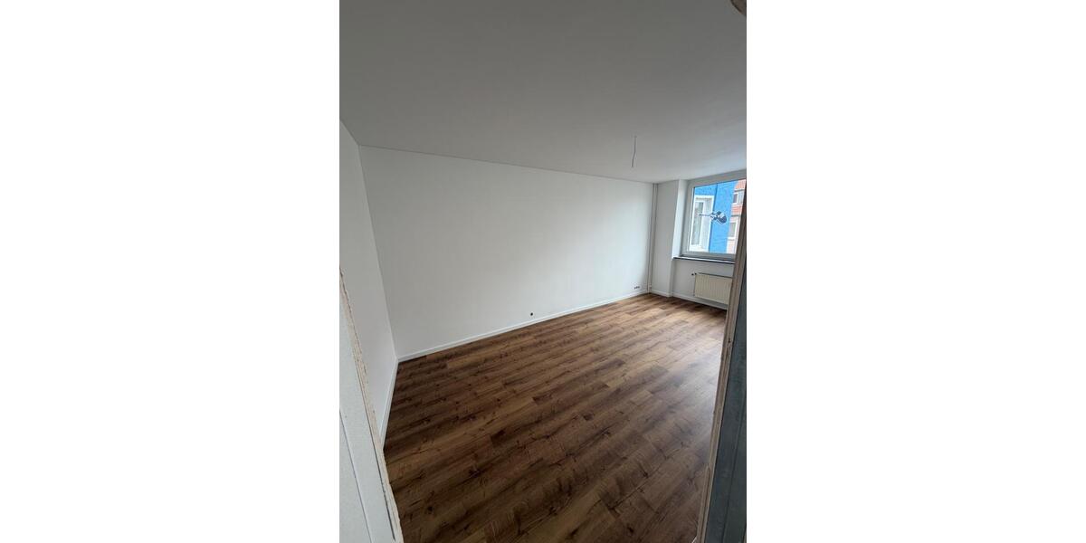 Etagenwohnung Hildesheim - 4 Zimmer, 135 m&sup2;, 1.150&euro; | Angebot:26085878