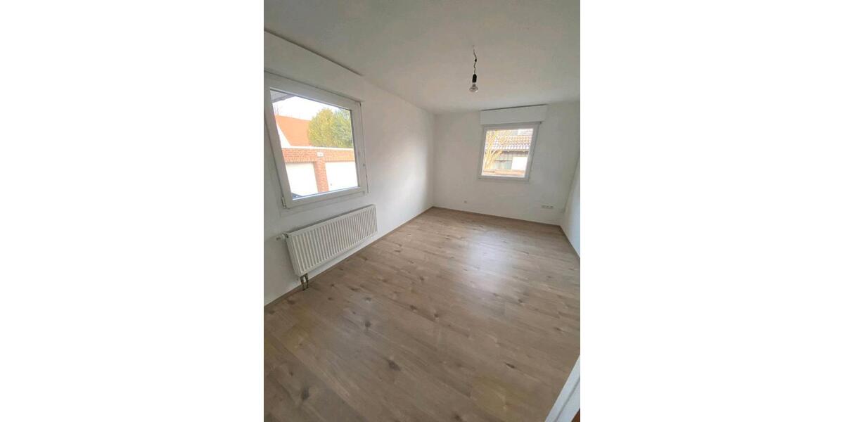 Einfamilienhaus Wendeburg - 6 Zimmer, 140 m&sup2;, 1.150&euro; | Angebot:26346035