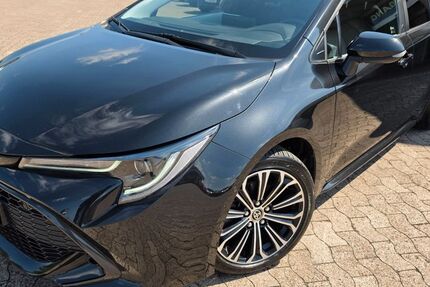 Toyota Corolla 54.100 km 23.990 &euro; Hildesheim 31137