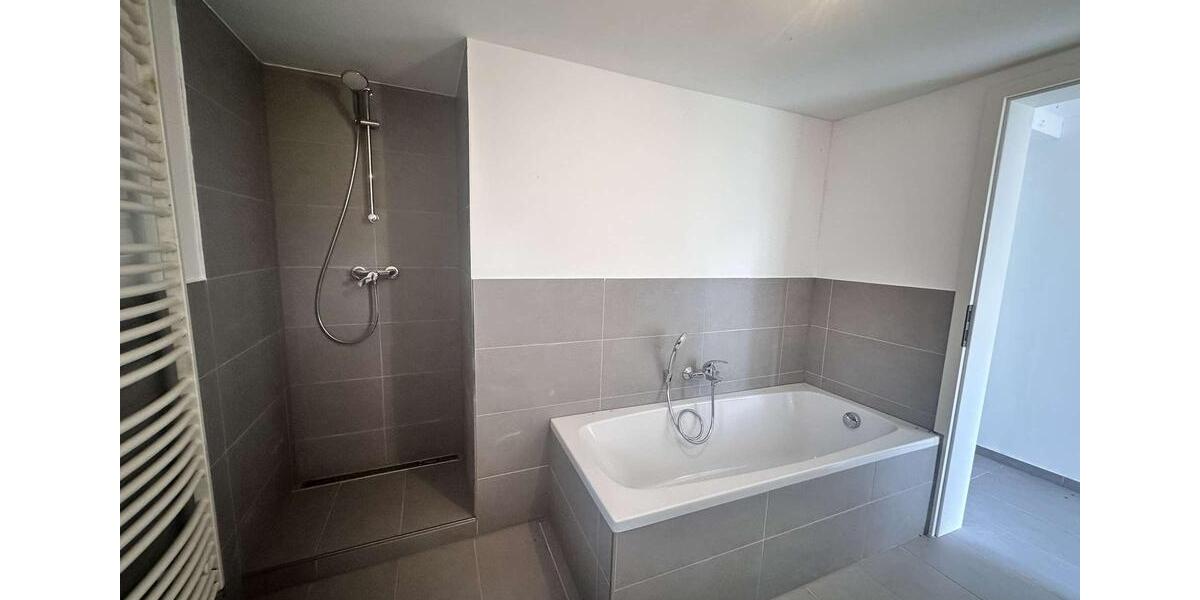 Einfamilienhaus mit Garten und Garage 6 zimmer