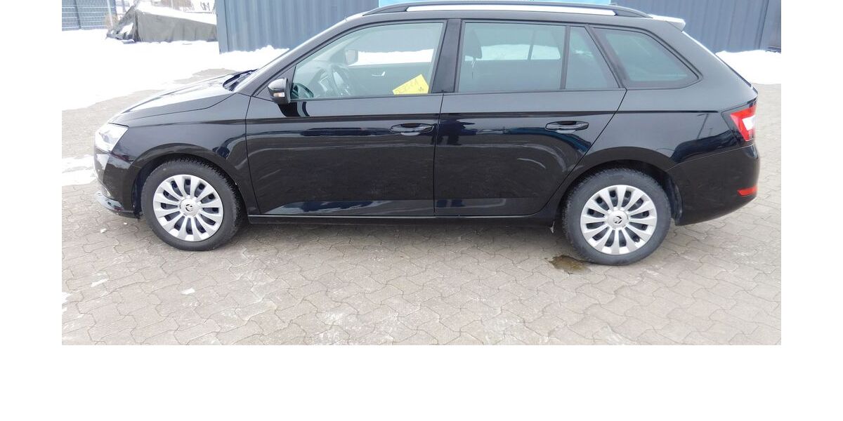 Skoda Fabia 25.700 km 15.690 &euro; Vordorf 38533