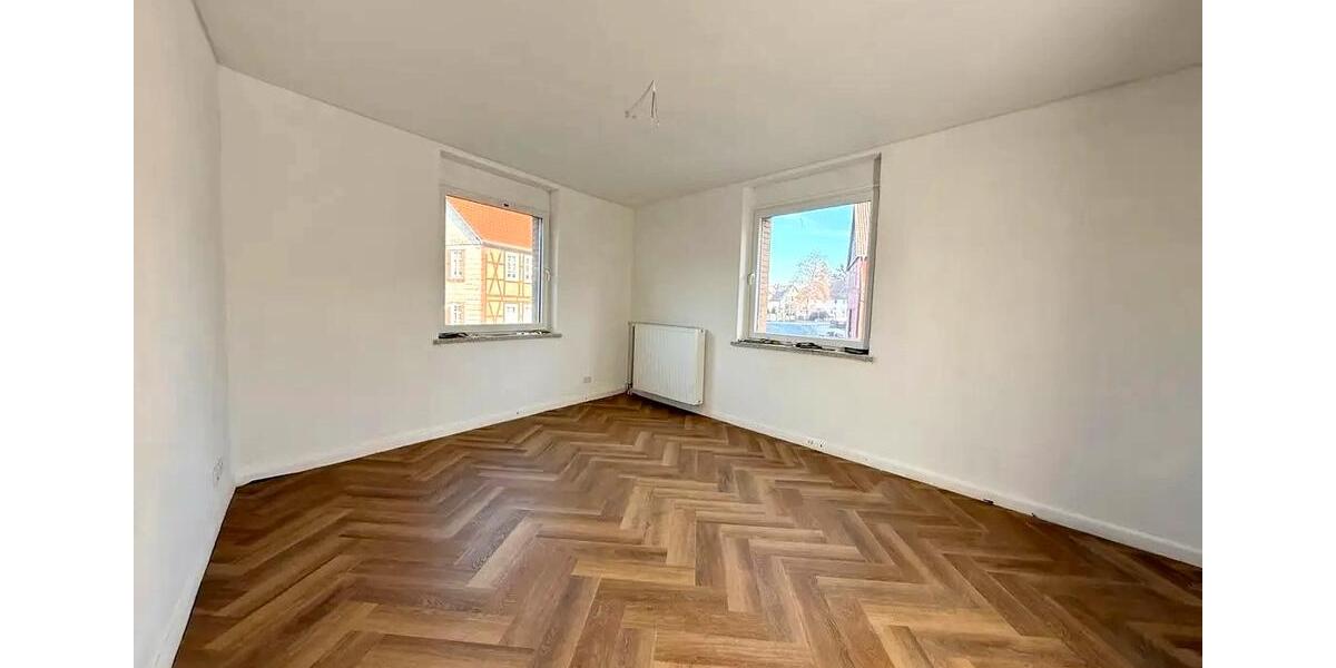 Bauernhaus mit Altbau-Charme: Erstbezug nach Sanierung, 179 m2 8 zimmer