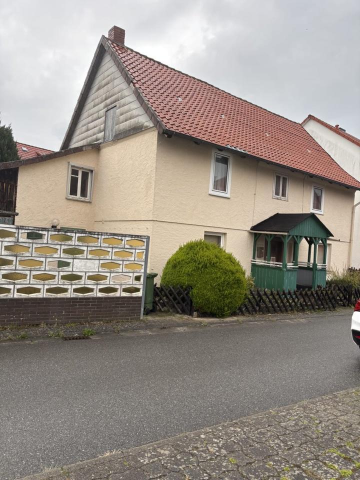 Sanierungsbedürftiges Einfamilienhaus mit viel Potential