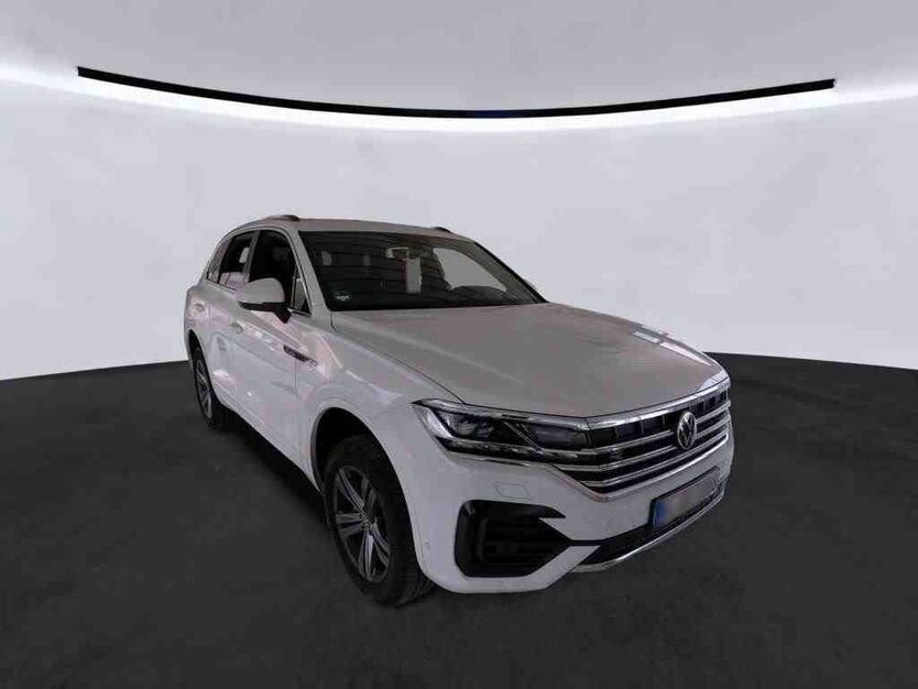VW Touareg 64.100 km 53.900 € Salzgitter 38259