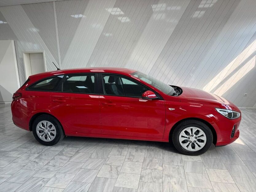 i30