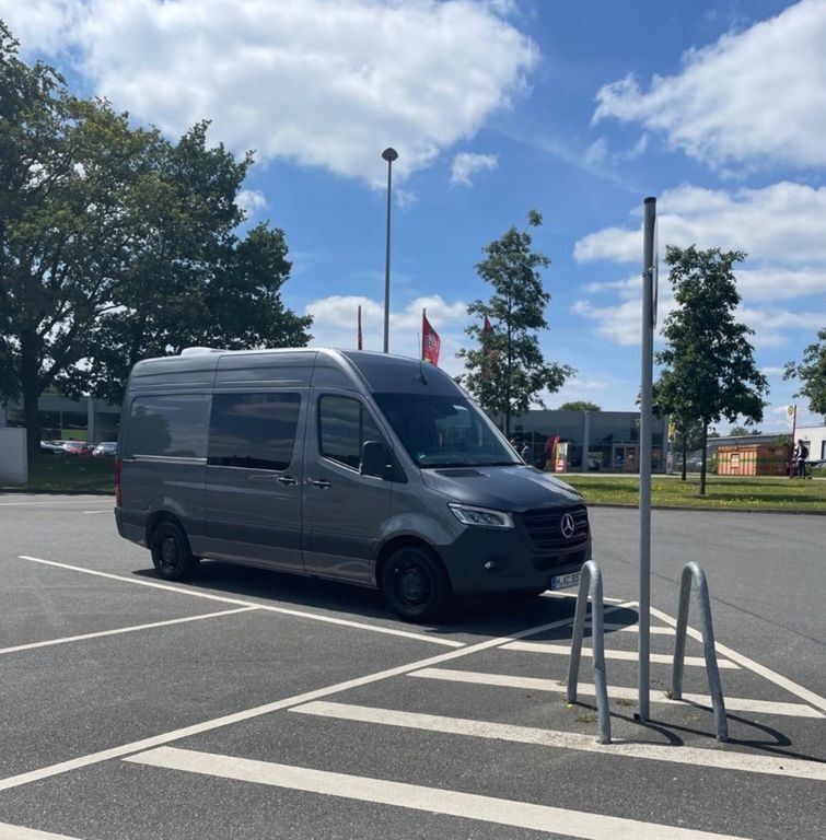 Mercedes-Benz Sprinter 13.000 km 88.000 € Sehnde 31319