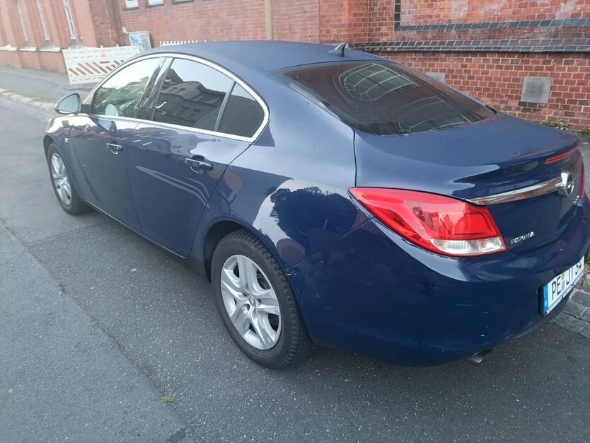 Opel Insignia 152.000 km 5.500 € Peine 31224