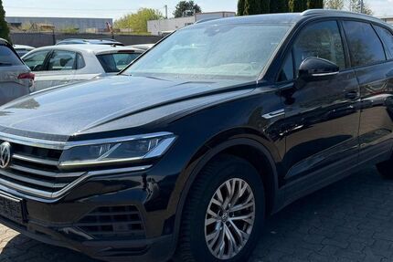 VW Touareg 366.676 km 17.990 &euro; Braunschweig 38122