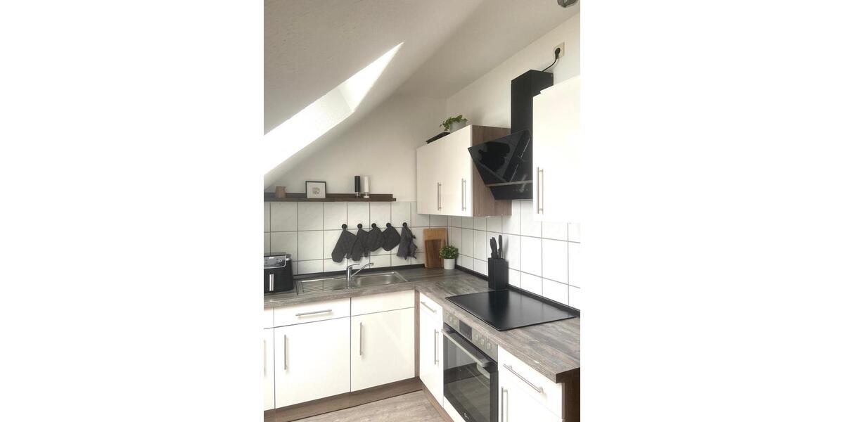 Dachgeschoßwohnung Braunschweig Wabe-Schunter-Beberbach - 2.5 Zimmer, 90 m&sup2;, 810&euro; | Angebot:25232088
