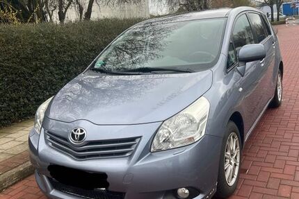 Toyota Verso 230.580 km 3.600 &euro; Braunschweig 38120
