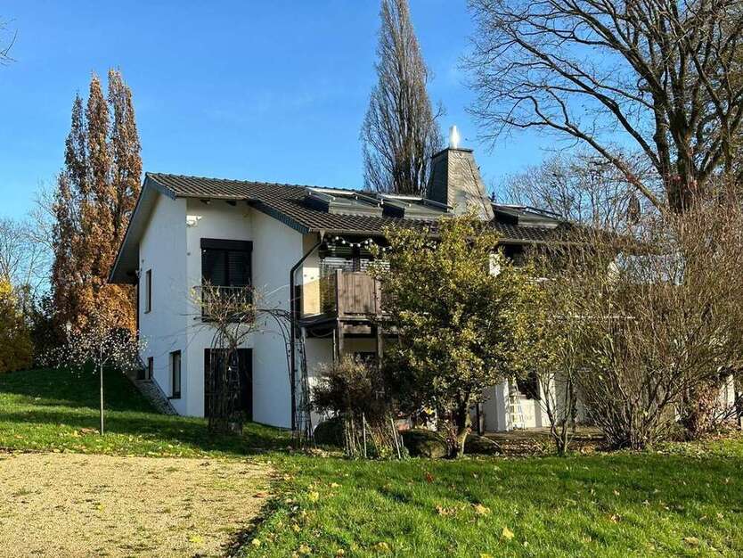 Haus zum Kaufen in Hedwigsburg 890.000 € 250 m²