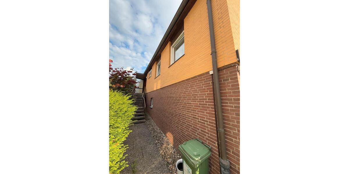 Einfamilienhaus Bad Salzdetfurth - 8 Zimmer, 250 m&sup2;, 295.000&euro; | Angebot:26816511