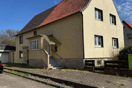 Haus zum Kaufen in Bodenburg 140.000 € 200 m² 7 zimmer