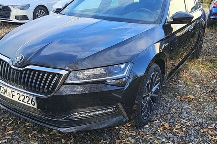 Skoda Superb 139.898 km 22.990 € Vechelde 38159