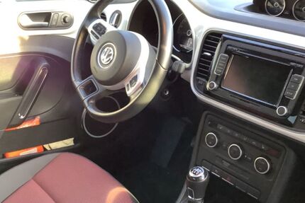 VW Beetle 118.545 km 11.750 &euro; Braunschweig 38110