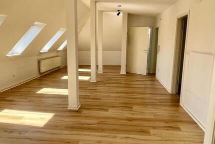 Wohnung Hildesheim - 2 Zimmer, 70 m&sup2;, 495&euro; | Angebot:26491370