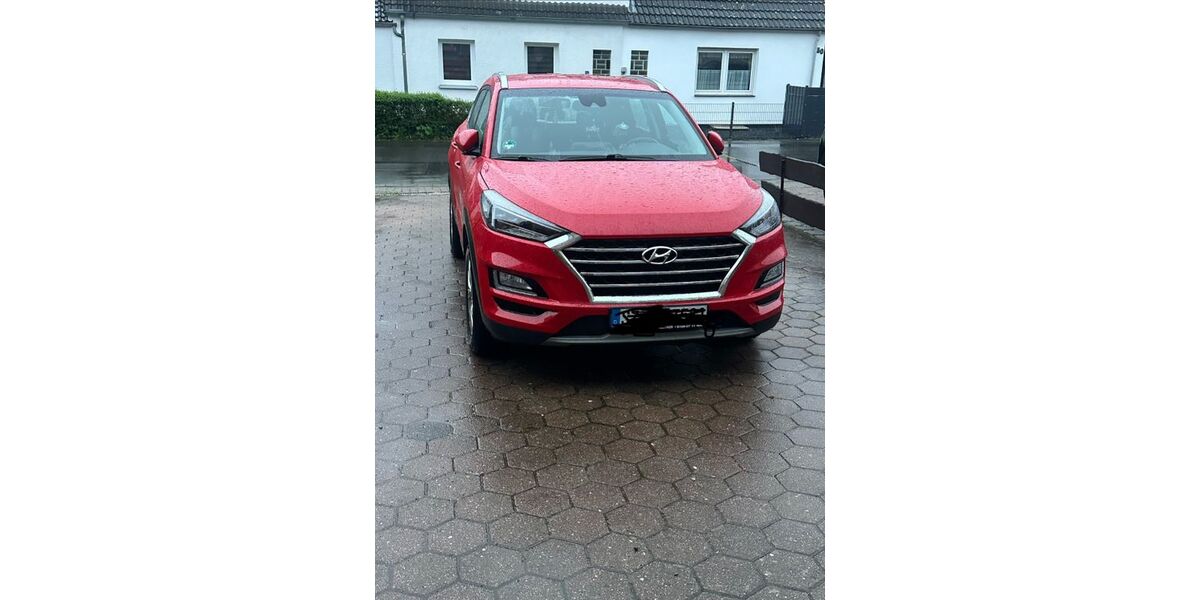 Hyundai TUCSON 95.000 km 13.000 &euro; Salzgitter 38229