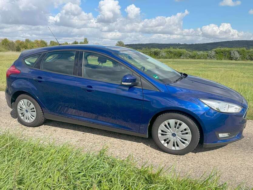 Ford Focus 223.400 km 4.900 € Hildesheim 31139