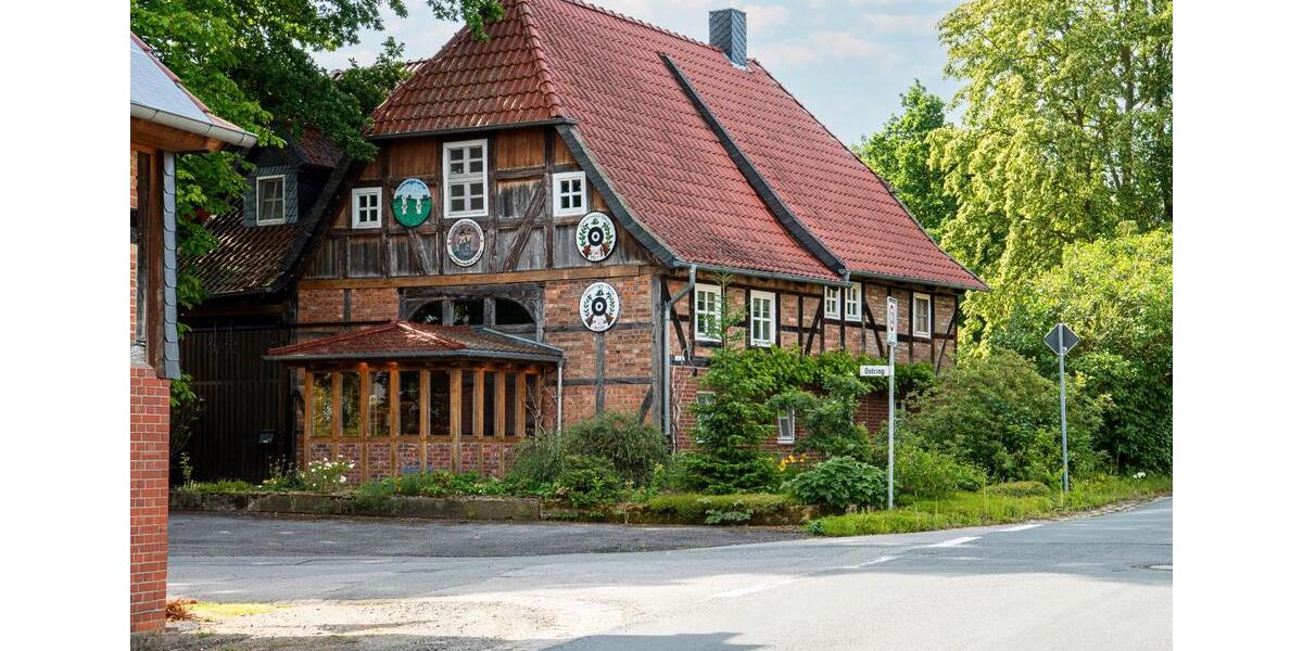 Einfamilienhaus Hohenhameln - 11 Zimmer, 190 m&sup2;, 320.000&euro; | Angebot:26991104