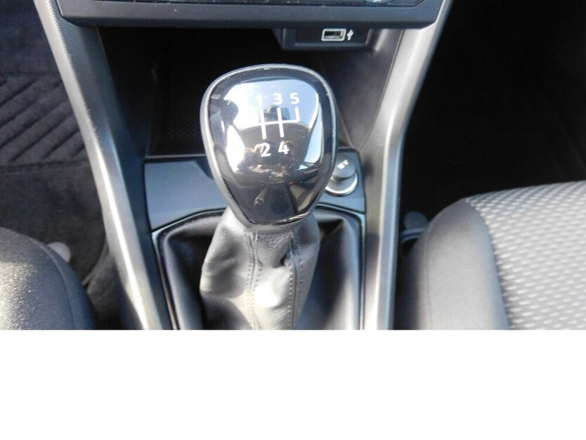 T-Cross 1.0 Life Active BMT TSI Radio Klima
