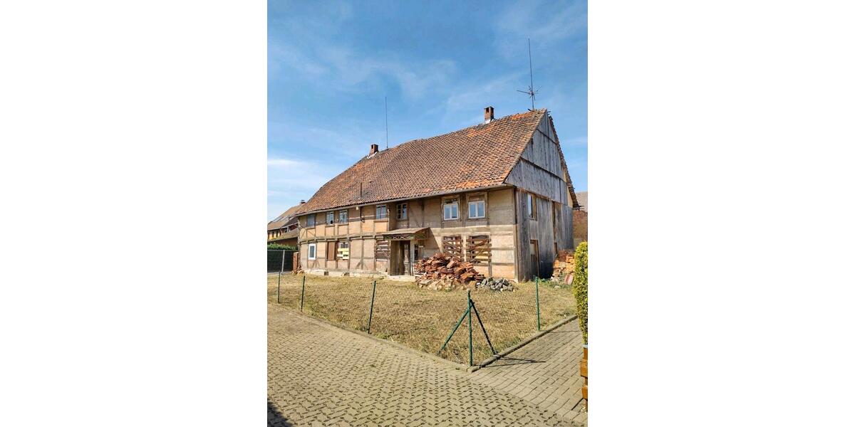 Einfamilienhaus Lengede - 10 Zimmer, 380 m&sup2;, 27.300&euro; | Angebot:25022346