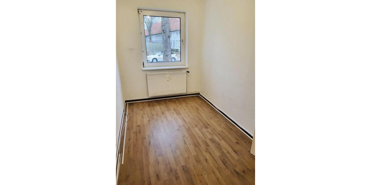 Erdgeschoßwohnung Salzgitter Ortschaft Südost - 3 Zimmer, 52 m&sup2;, 66.000&euro; | Angebot:26257380