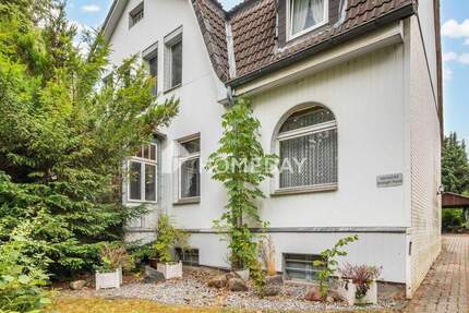Mehrfamilienhaus mit 3 WE und großem Grundstück & Nebengebäude - perfekt für Familien oder Anleger 1 zimmer
