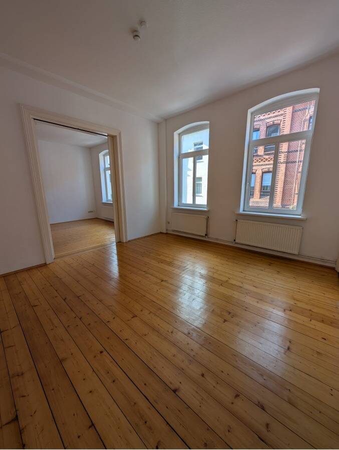 Attraktive 5-Zimmer-Wohnung mit Balkon in der Hildesheimer Oststadt