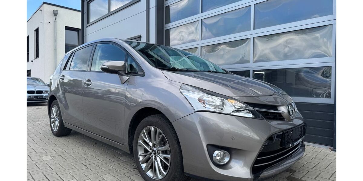 Toyota Verso 97.000 km 9.980 &euro; Lengede OT Broistedt 38268